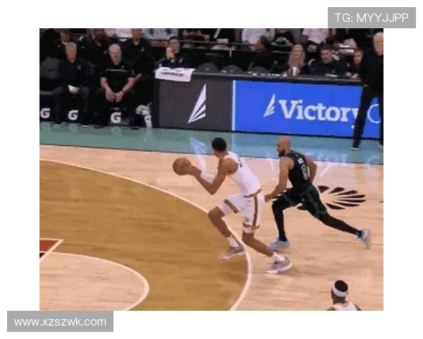 布朗尼勇敢对抗文班亚马展现强大防守能力成功造成进攻犯规